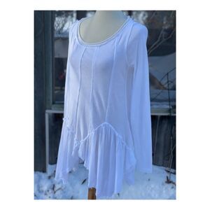 Free People Love Somebody Tee Top White XS NWT Handkerchief Hem
